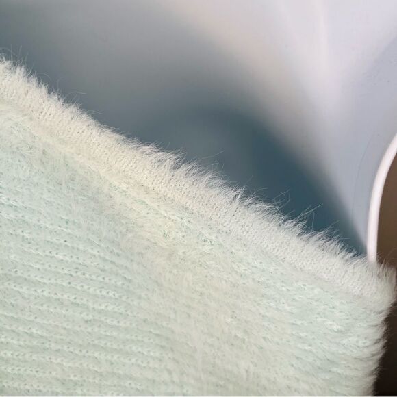 By Anthropologie One-Shoulder Eyelash Sweater Tank Sky Mint Green L NWT - Picture 11 of 13